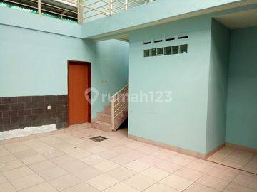 Luas Tanah 308m2 Rumah di Komplek Kembar, BKR, Bandung Tengah, Kondisi Bagus Terawat Siap Huni Bisa untuk Kantor