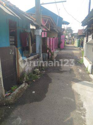 Di jual kontrakan dekat hypermat/giant BBm harga nego
