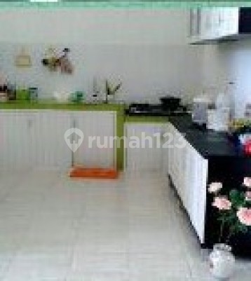 Rumah tengah kota Semarang dekat kampus Unnes disewakan di Greenwood Gunungpati Semarang barat