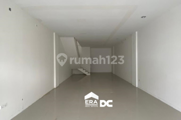 Ruko tengah kota Semarang strategis dekat RS dekat kampus di kompleks perumahan disewakan di Citragrand Sambiroto Tembalang Semarang selatan