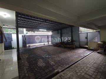 Disewakan Rumah/Tempat Usaha Ciumbuleuit Mainroad