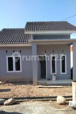 Rumah di jual Cepat. Gratis pagar dan AC. Muara enim