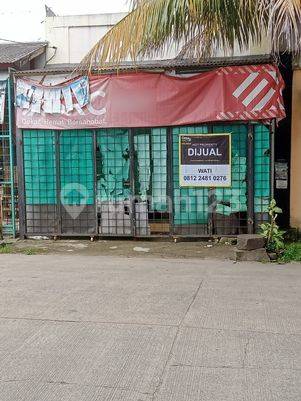 Ruko Eks Toko Sembako Taman Krakatau Padat Penduduk