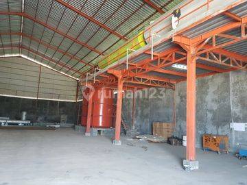Pabrik, di Kawasan Industri Kanci , Cirebon, Jawa Barat