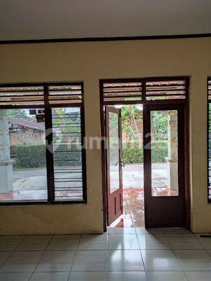 Tanah Kavling Colomadu, Luas 125 210 Bonus 2 Rumah Kondisi Bagus