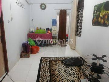 Rumah di Makassar Sekitar Jalan Perintis Kemerdekaan, Btp, Makassar