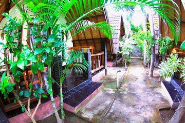 4-BEDROOM BUNGALOW GILI AIR GP0068