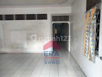 Rumah Akses Jalan Lebar Komp. Batara 2, Kubu Raya