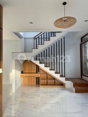 Villa Semi Furnished 3 Lantai di Cemagi Canggu