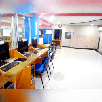Ruko 4 lantai pinggir jalan besar di Kramat Raya Senen. Harga di bawah NJOP !
