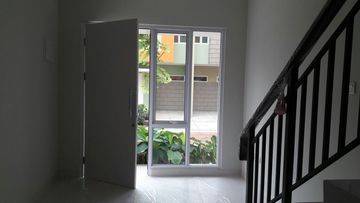 Wts La Bella Arcadia, Longden Serpong
