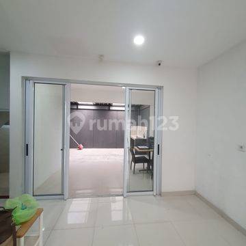 Disewakan Rumah Siap Huni 2 Lantai di Cluster Pinewood Banjar Wijaya Tangerang
