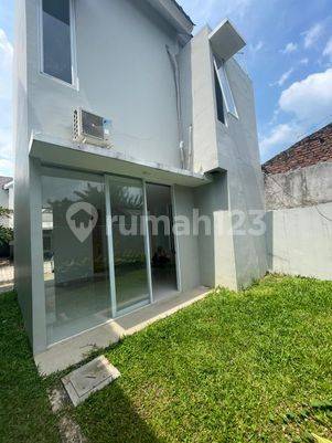Rumah Baru Cantik Di Jagakarsa Sewa Tahunan 