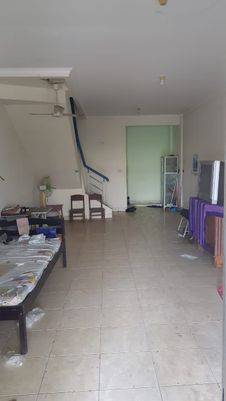 Disewakan cepat Ruko 2 lantai di Taman Surya 5, dekat Lottemart