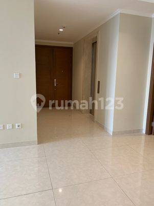 Murah Condominium Apartemen Taman Anggrek Residences 3 BR Hrg 2br