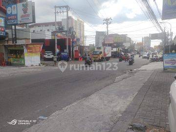 Ruko Strategis 3 Lantai di Babarsari 