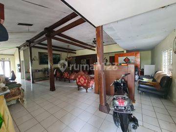 Rumah hitung tanah jalan raya Solo Tawangmangu 
