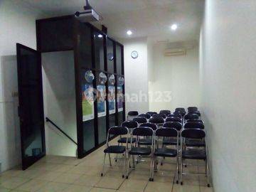 Dijual Ruko Siap Pakai Bangunan Bagus di Madiun