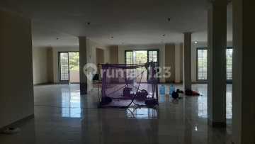 Disewakan Ruko gandeng 3...3lantai , cocok untuk Gudang & Kantor Harapan Indah,