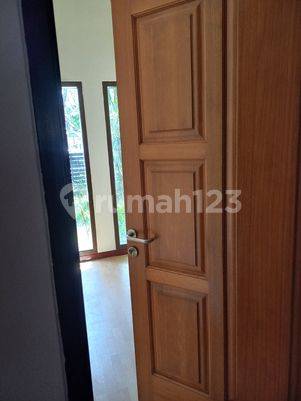 Dijual Rumah di Jl. Villa Golf 1 Malang