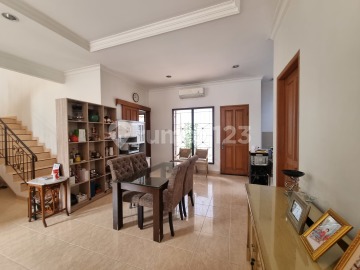 Rumah Dengan Halaman Yg Luas. Rapi Di Puri Beta Ciledug | Rumah123