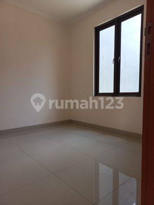 Rumah di Griya Wiloka Bekasi Harga Nego Kpr J15719
