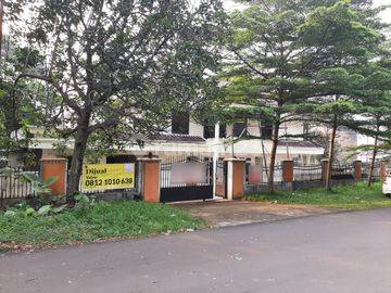 Disewa Rumah Mewah Open Space di Sekitar Jl. Bina Marga, Bogor