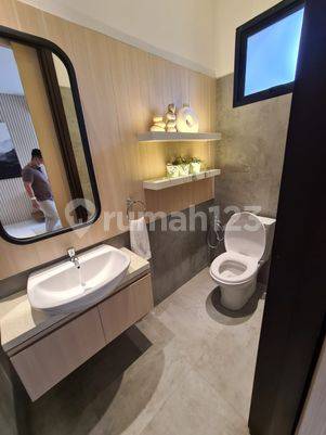 Dijual Rumah 3 Lantai Uk 5x15, Bagus, Siap Huni, Golf Island, Pik