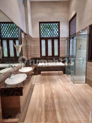 Private Sale, Unit Super Langka, Mewah, Taman Golf Timur, Pik