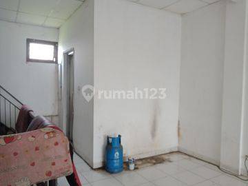 Ruang Usaha Lantai Ke 3 saja di Ruko Mekar Wangi Bandung
