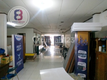 Dijual Ruang Usaha 837 m SHM di Cipadu Tangerang Selatan