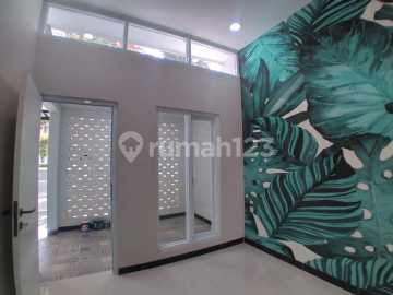 Di  rumah baru dalam komplek ujung Berung indah