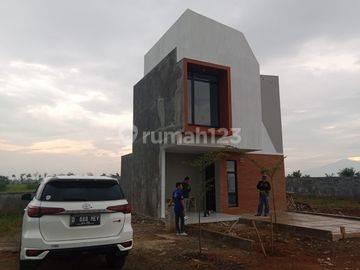 Rumah 2 Lantai SHM di Kertajati International Airport, Majalengka