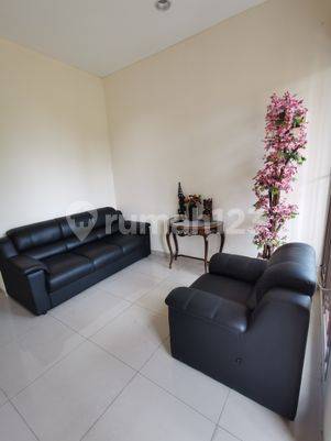 Rumah di Suvarna Sutera,luas 9x20m2, Hadap Timur, Shm, 2m Nego