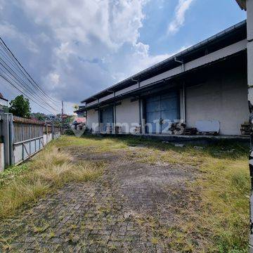 kantor dan gudang di tengah kota balikpapan