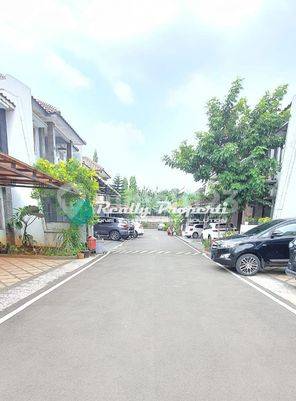 Disewakan Rumah Dalam Cluster, Cipayung Jakarta Timur.