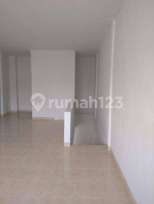 Ruko 2 Lt Murah Sentraland Siap Huni Dekat Stasiun Parung Panjang