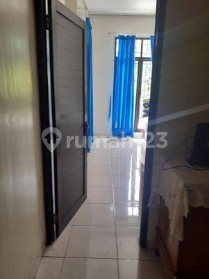Rumah 2 lantai Taman royal 1 cipondoh tangerang