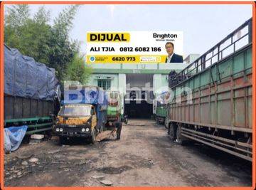 Gudang kantor tanah yg sangat luas