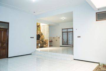 Dijual Rumah Dan Toko Siap Pakai Huni di Raya Gondanglegi, Kab. Malang