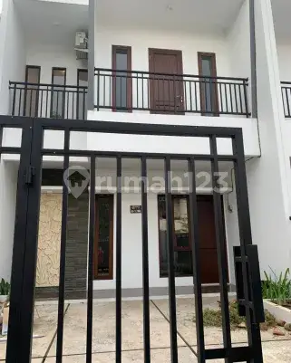Disewakan Rumah 2 Lantai di Puri Madani Residence, Pondok Cabe
