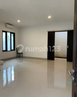 Disewakan Rumah 2 Lantai di Puri Madani Residence, Pondok Cabe

