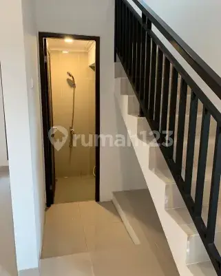 Disewakan Rumah 2 Lantai di Puri Madani Residence, Pondok Cabe
