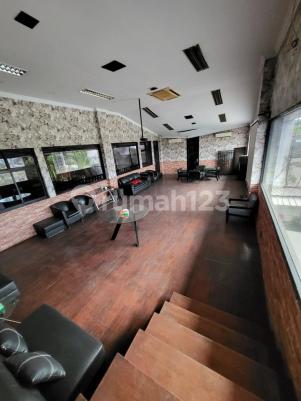 Dijual Showroom Kantor Hasyim Ashari Tangerang. Lokasi Strategis