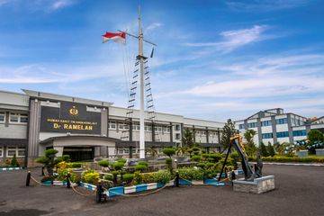 Rumah 2 Lantai Lebar 8m Bendul Merisi Dekat Rsal Surabaya Selatan