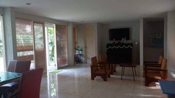 Rumah dua lantai di Rancamaya Golf Estate Bogor Jawa Barat shm