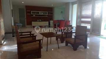 Rumah dua lantai di Rancamaya Golf Estate Bogor Jawa Barat shm