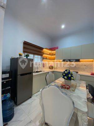 RUMAH MINIMALIS MODERN FLAMBOYAN Semi Furnished