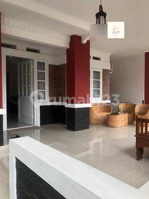 Rumah Cantik Semi Furnish di KBP/Kota Baru Parahyangan Dekat Wahoo Water Park,  Akses Tol Padalarang.