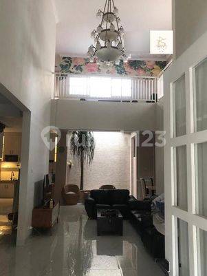 Rumah Cantik Semi Furnish di KBP/Kota Baru Parahyangan Dekat Wahoo Water Park,  Akses Tol Padalarang.